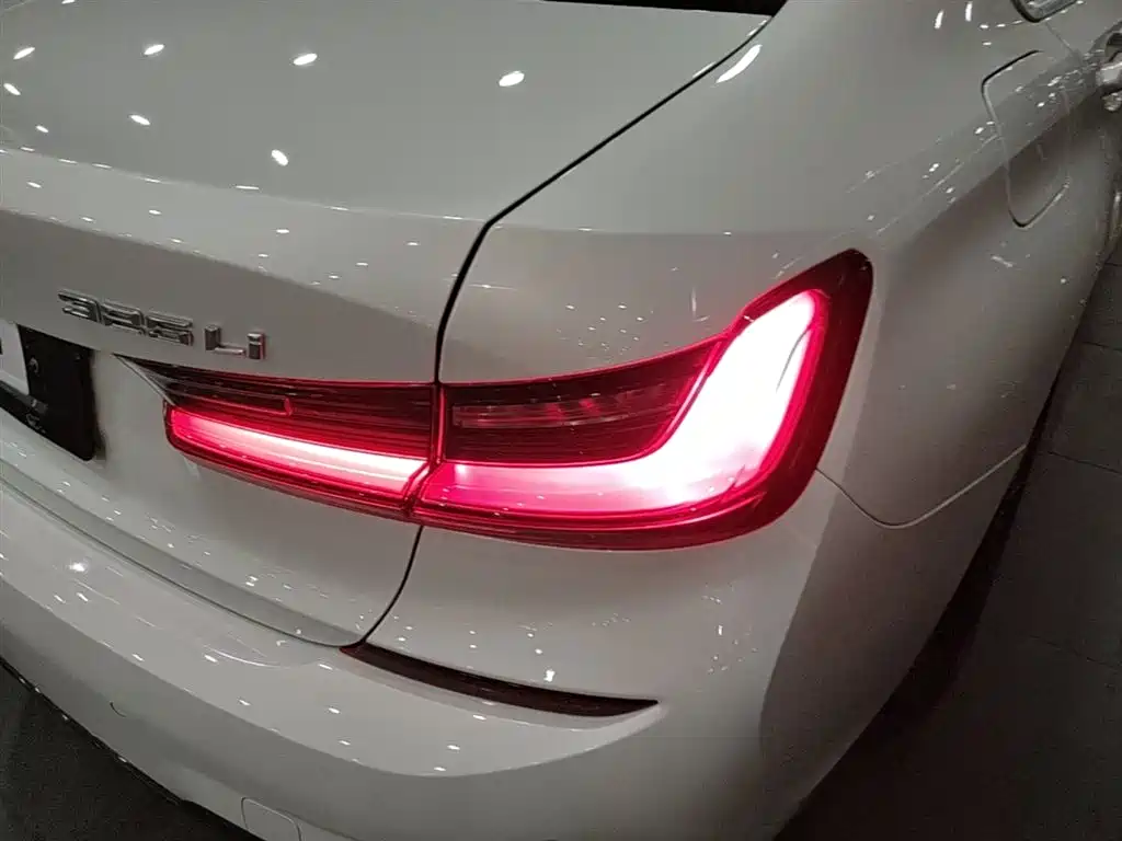 BMW 3 Series 2022 325Li M Sports Package купить на сайте DeffCars