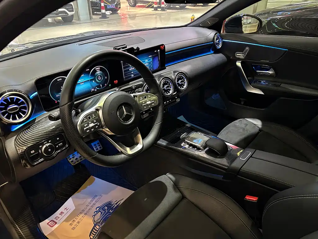 Mercedes-Benz A-Class 2019 A 200 L Sports Sedan купить на сайте DeffCars