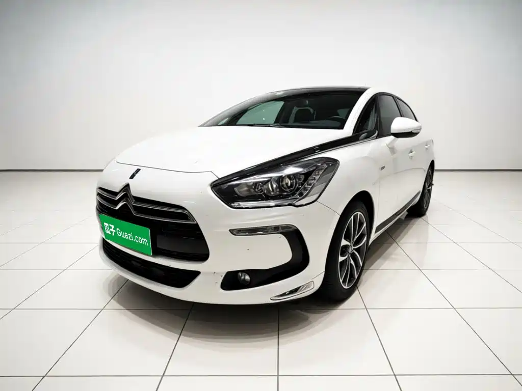 DS 5 2014 1.6T Deluxe Edition THP160 купить на сайте DeffCars