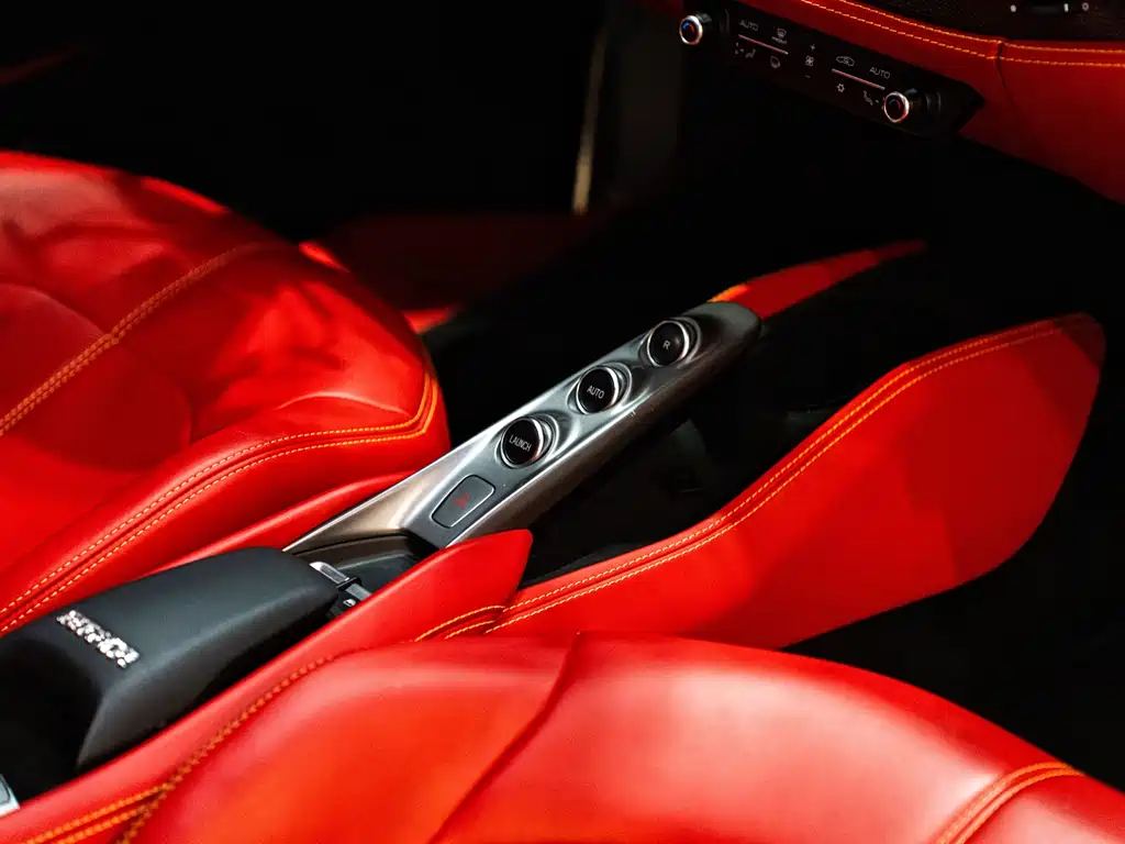 Ferrari F8 2019 Tributo 3.9T V8 купить на сайте DeffCars