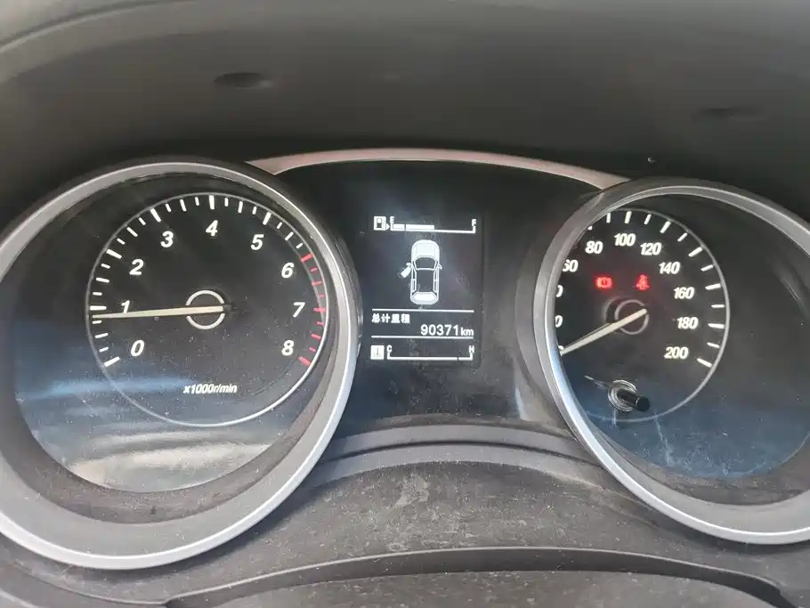 Baojun 730 2016 1.5L manual standard type 5 seats купить на сайте DeffCars
