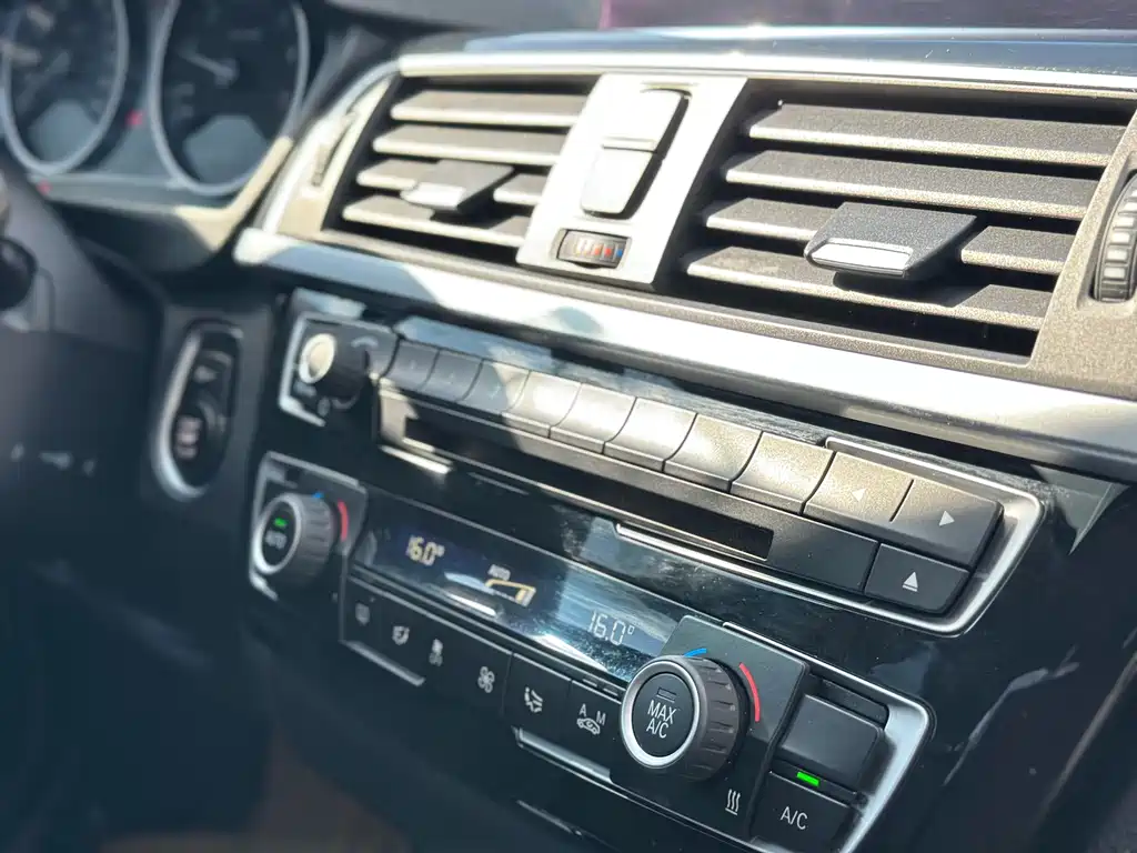 BMW 3 Series 2019 320Li Fashion Model купить на сайте DeffCars