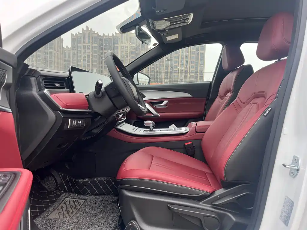 Jietu X70 PLUS 2025 Champion Edition 1.5T DCT Champion PRO 7 seats купить на сайте DeffCars