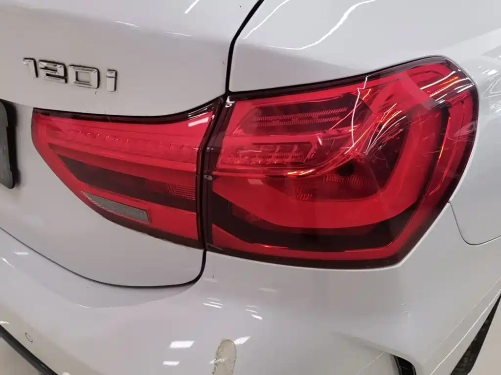 BMW 1 Series 2021 120i M Sports Night Edition купить на сайте DeffCars