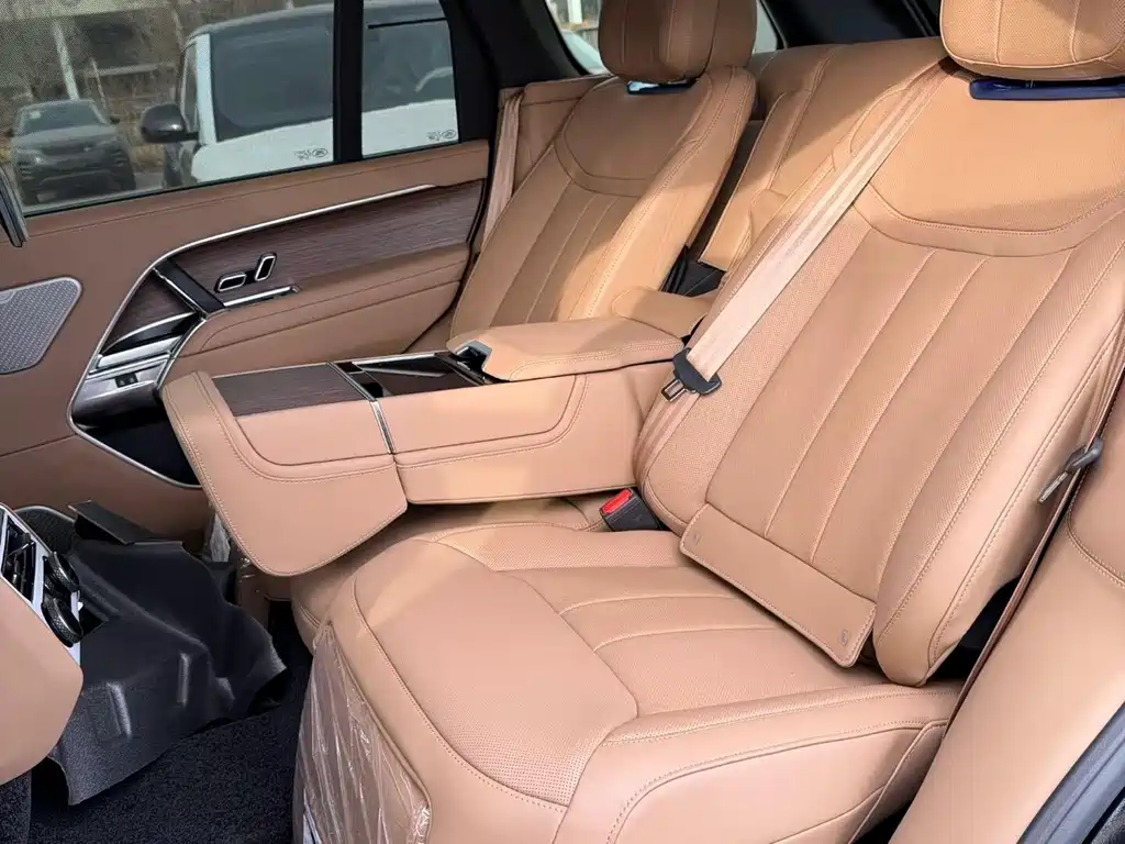 Range Rover 2026 3.0 L6 400PS AB long axis version купить на сайте DeffCars