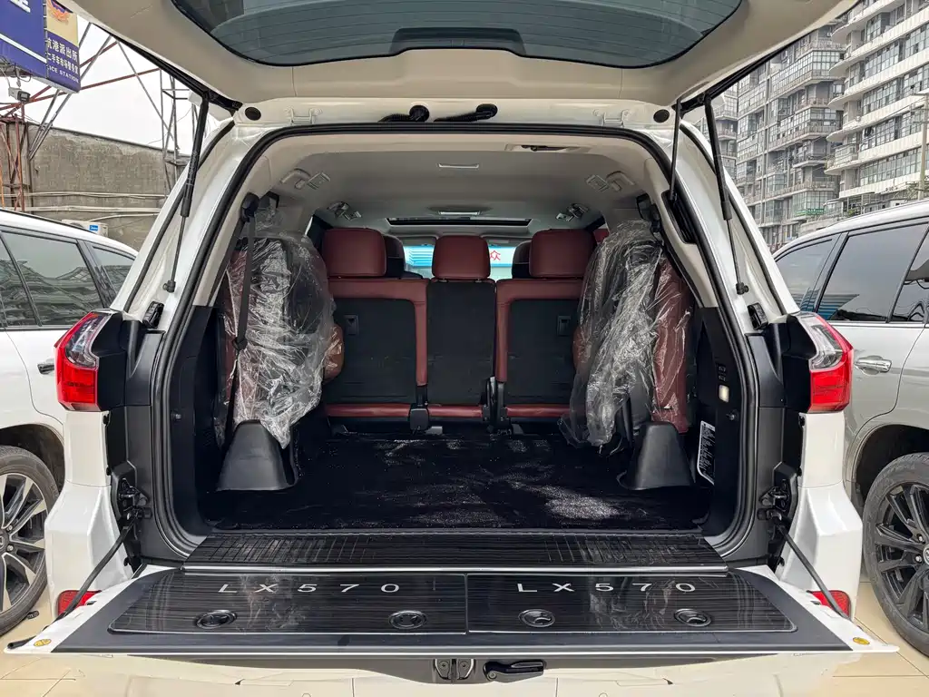 Lexus LX 2019 570 Premium Luxury Edition купить на сайте DeffCars
