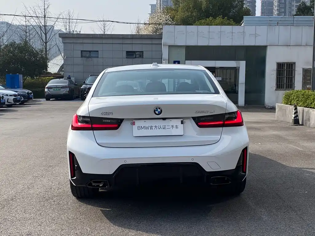 BMW 3 Series 2025 330Li M Sports Night Package купить на сайте DeffCars
