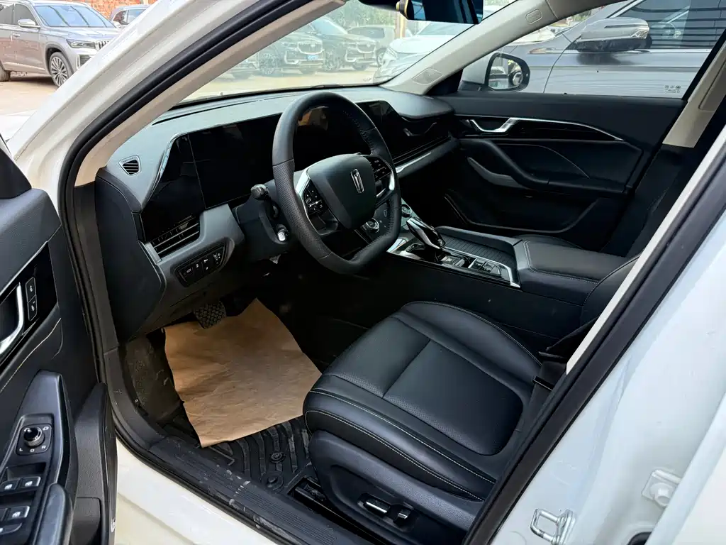 Pentium B70 2022 1.5T Automatic 15th Anniversary Classic Edition купить на сайте DeffCars