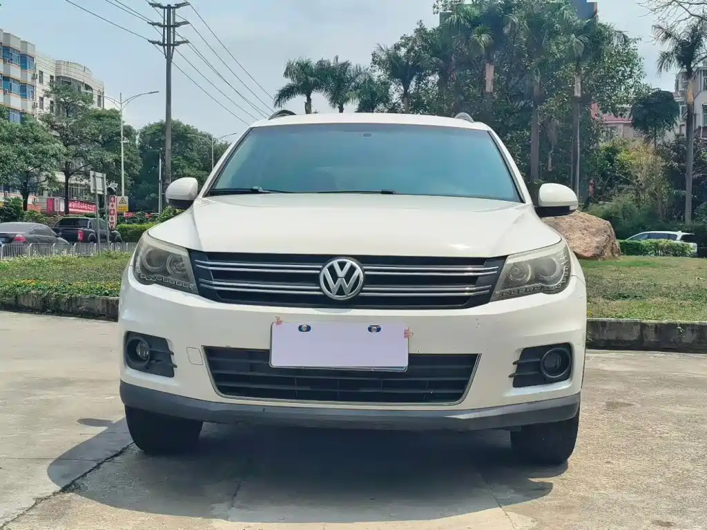 Tiguan 2010 1.8TSI automatic two-wheel drive urban version купить на сайте DeffCars
