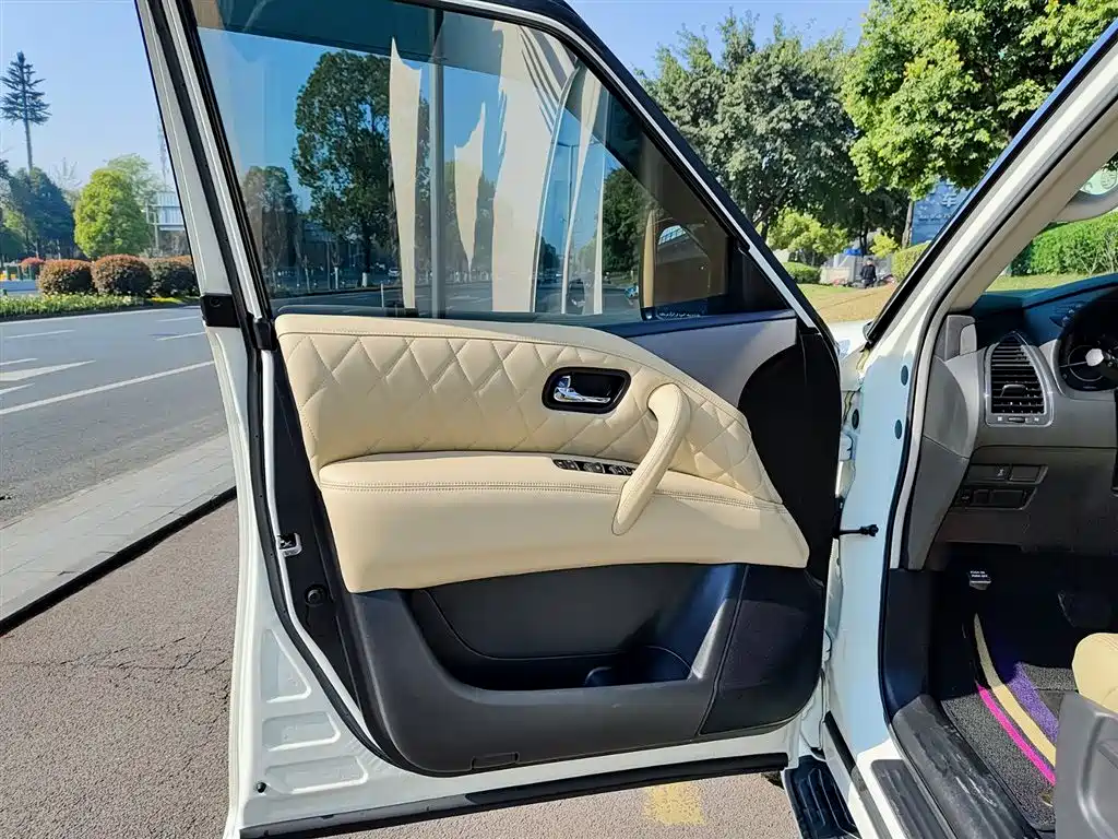 Patrol 2018 4.0L LinkedIn model купить на сайте DeffCars