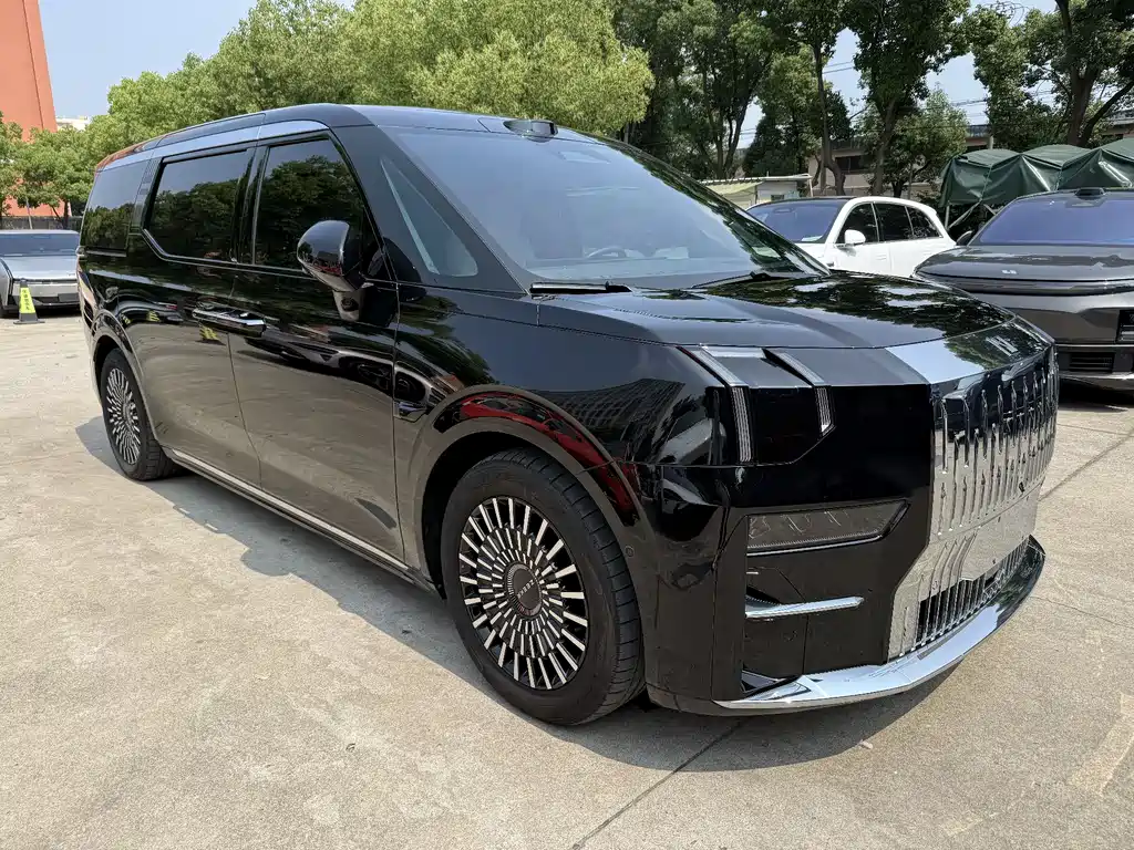Jikrypton 009 2024 seven-seater aisle version 108kWh купить на сайте DeffCars