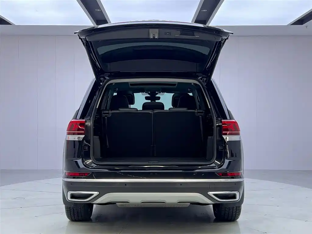 Touron 2023 facelift 380TSI four-wheel drive luxury version купить на сайте DeffCars