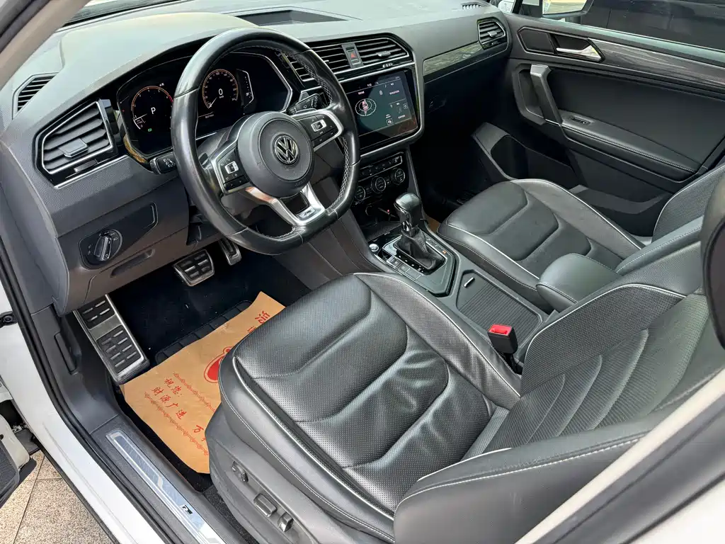 Tiguan L 2019 330TSI automatic two-wheel drive R-Line flagship version National VI купить на сайте DeffCars