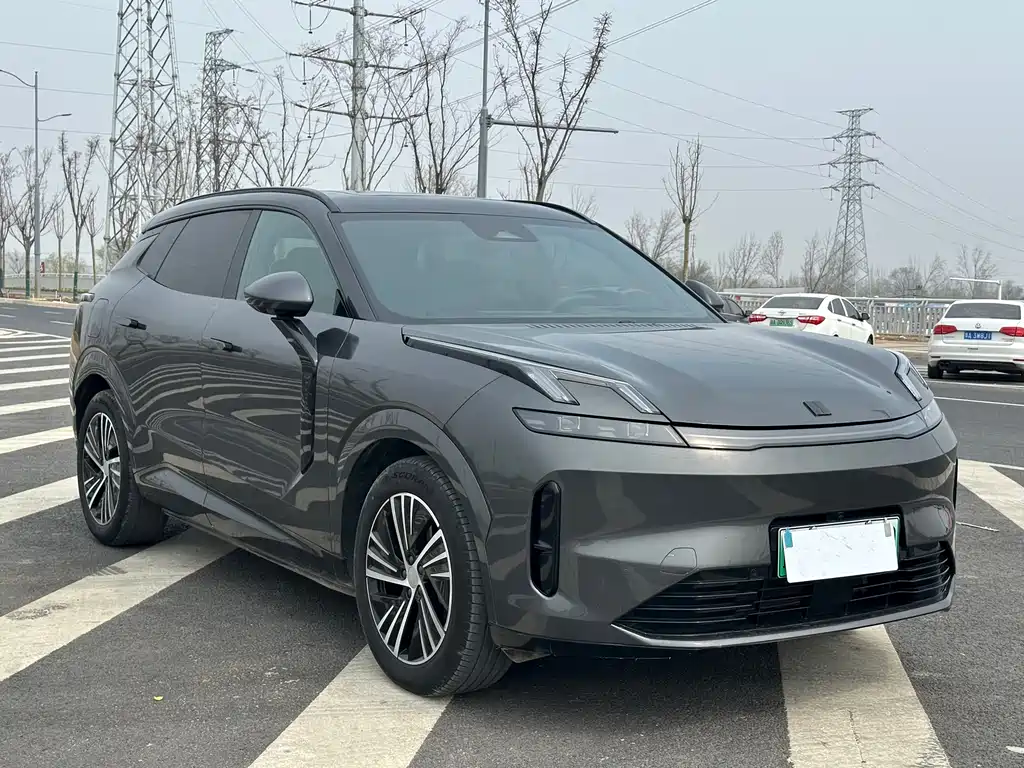 Lynk & Co 08 EM-P 2023 model 120km long range Halo купить на сайте DeffCars