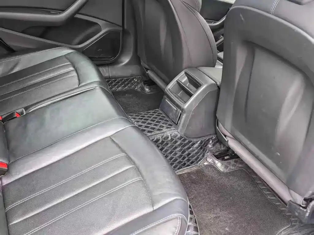 Audi A4L 2024 40 TFSI Fashionable and Dynamic купить на сайте DeffCars