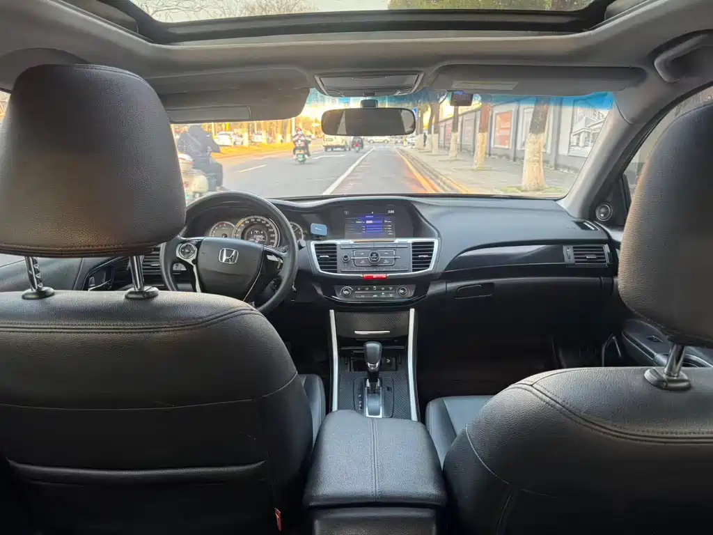 Accord 2016 2.0L Comfort Edition купить на сайте DeffCars