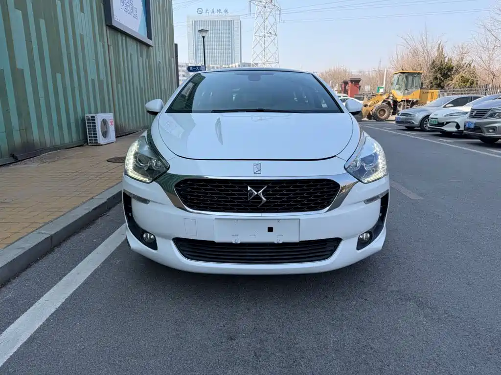 DS 5 2014 1.6T elegant version THP160 купить на сайте DeffCars