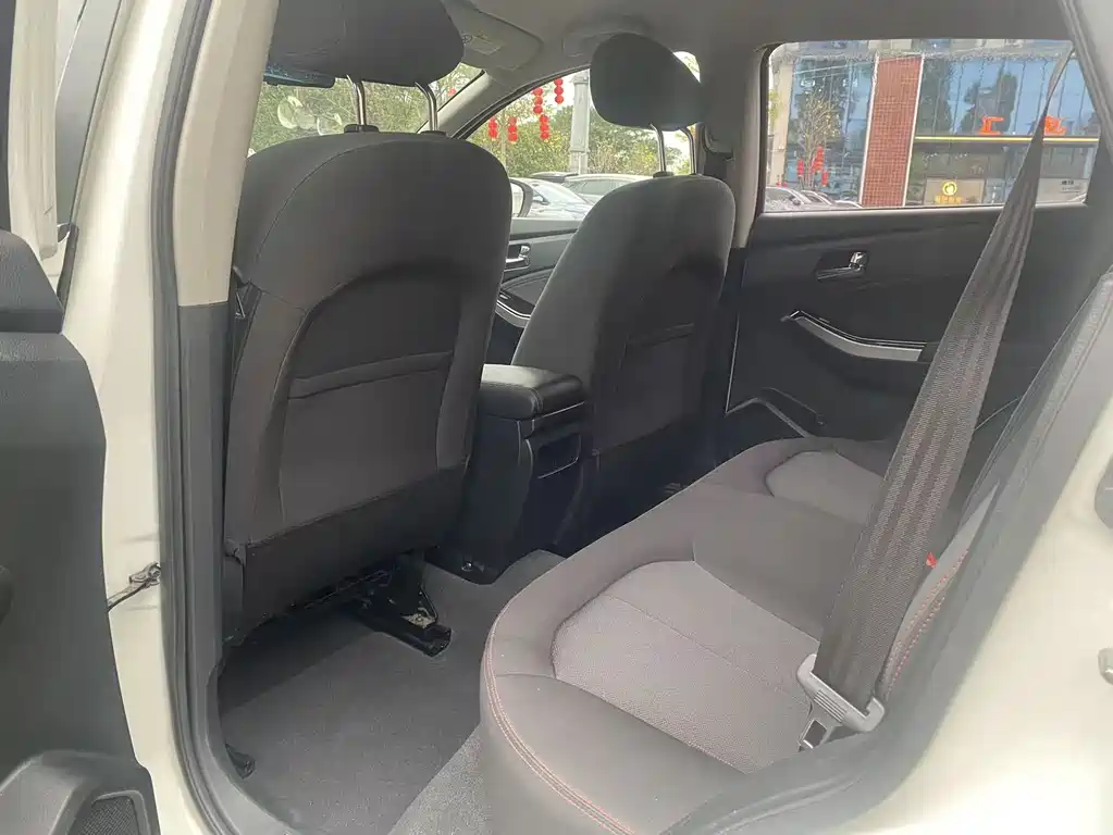 Venucia T70 2019 1.6L manual classic version купить на сайте DeffCars