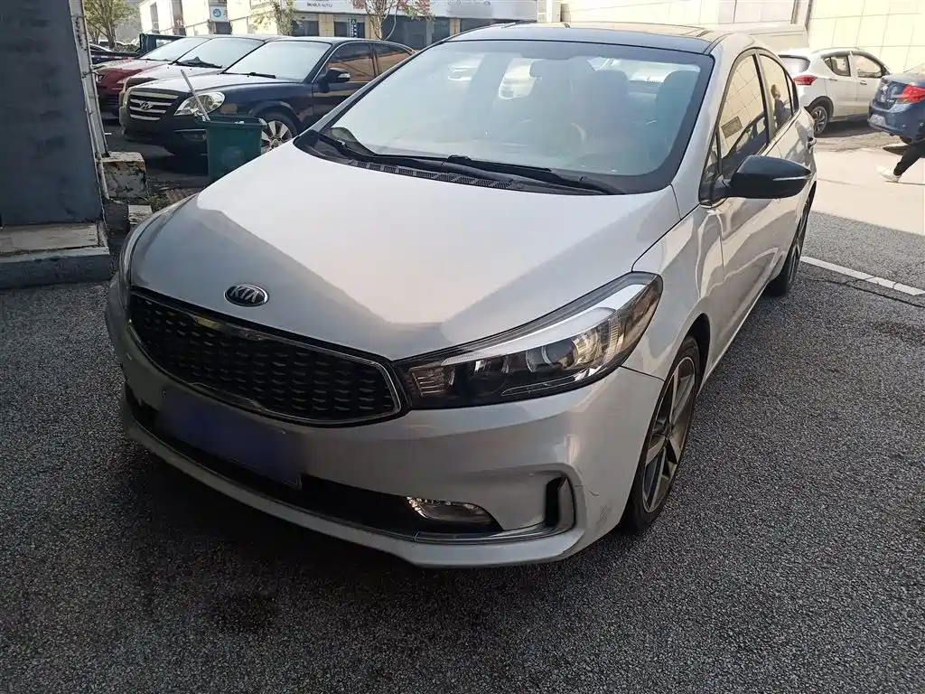 Kia K3 2017 1.6L Automatic 15th Anniversary Special Edition GLS купить на сайте DeffCars