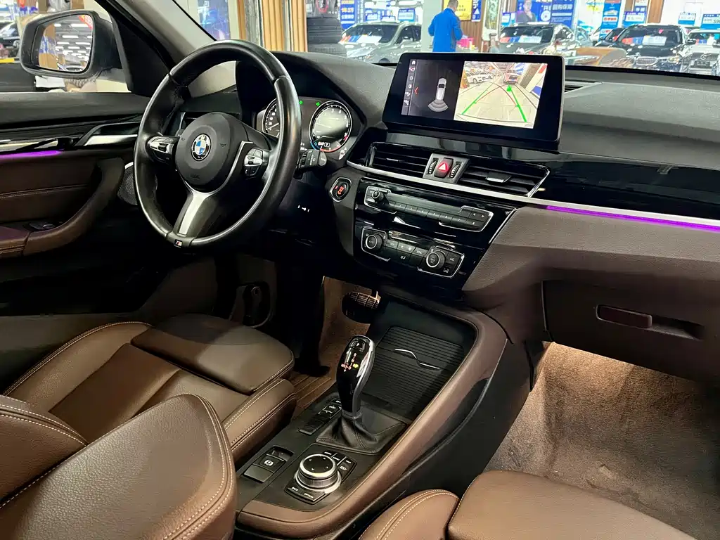BMW X1 2021 sDrive25Li Leading Model купить на сайте DeffCars