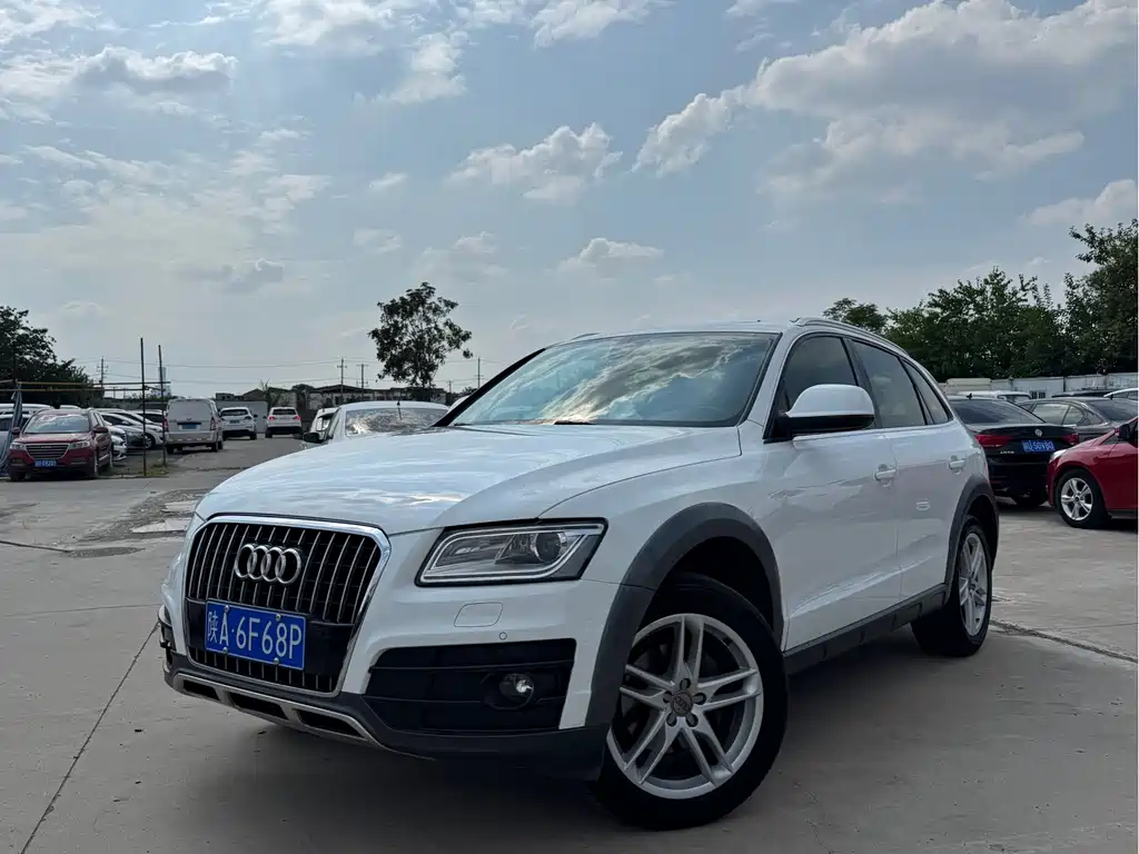 Audi Q5 2013 40 TFSI luxury model купить на сайте DeffCars