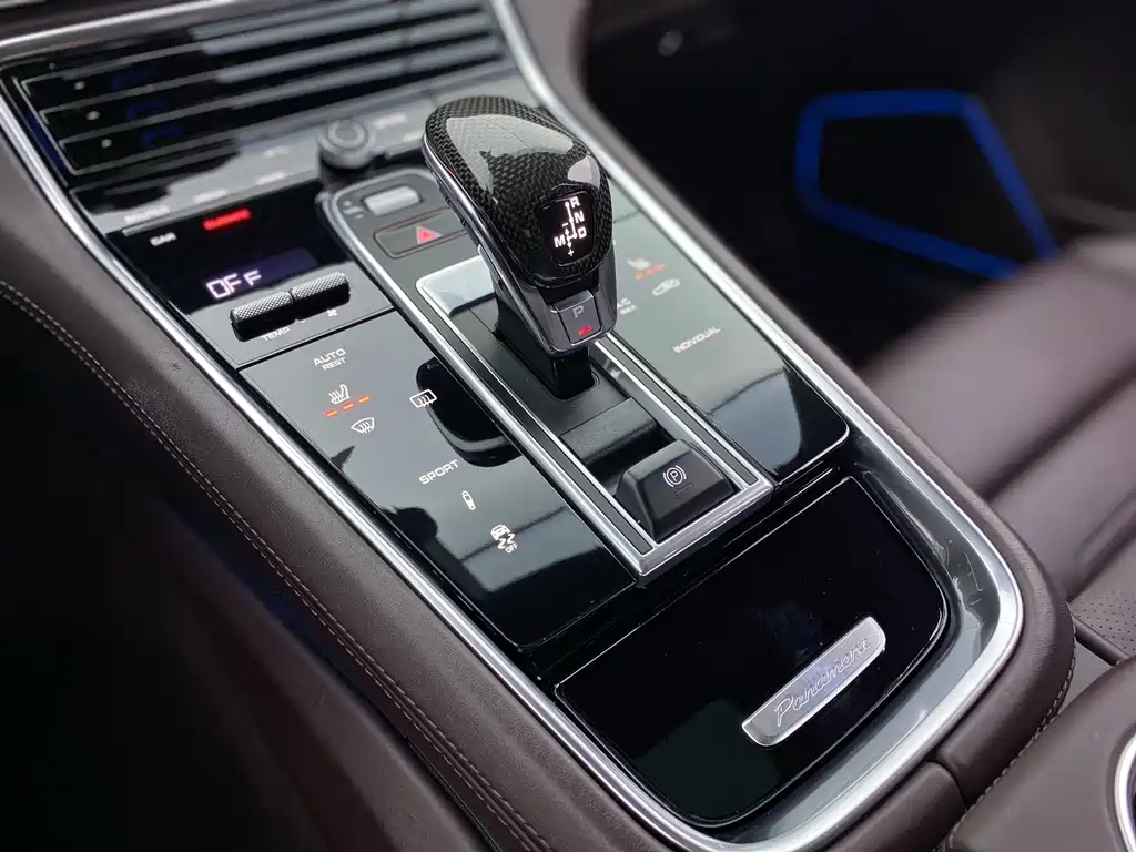 Panamera 2017 Panamera 4 Executive Extended Edition 3.0T купить на сайте DeffCars