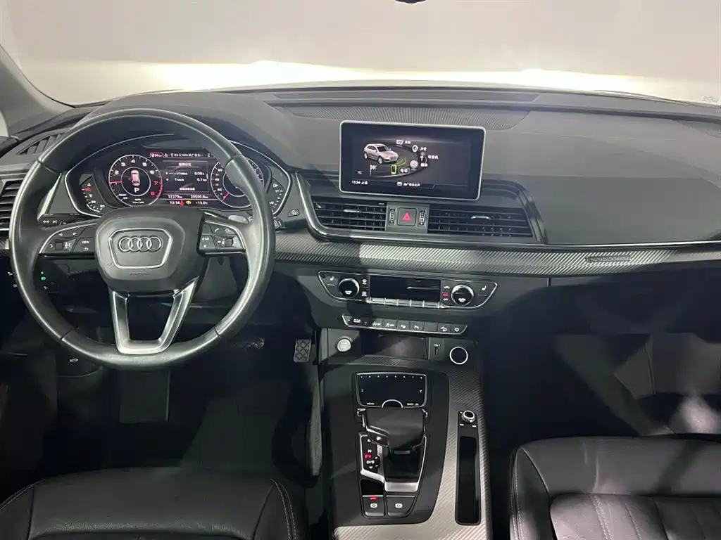 Audi Q5L 2020 45 TFSI exclusive fashion model купить на сайте DeffCars