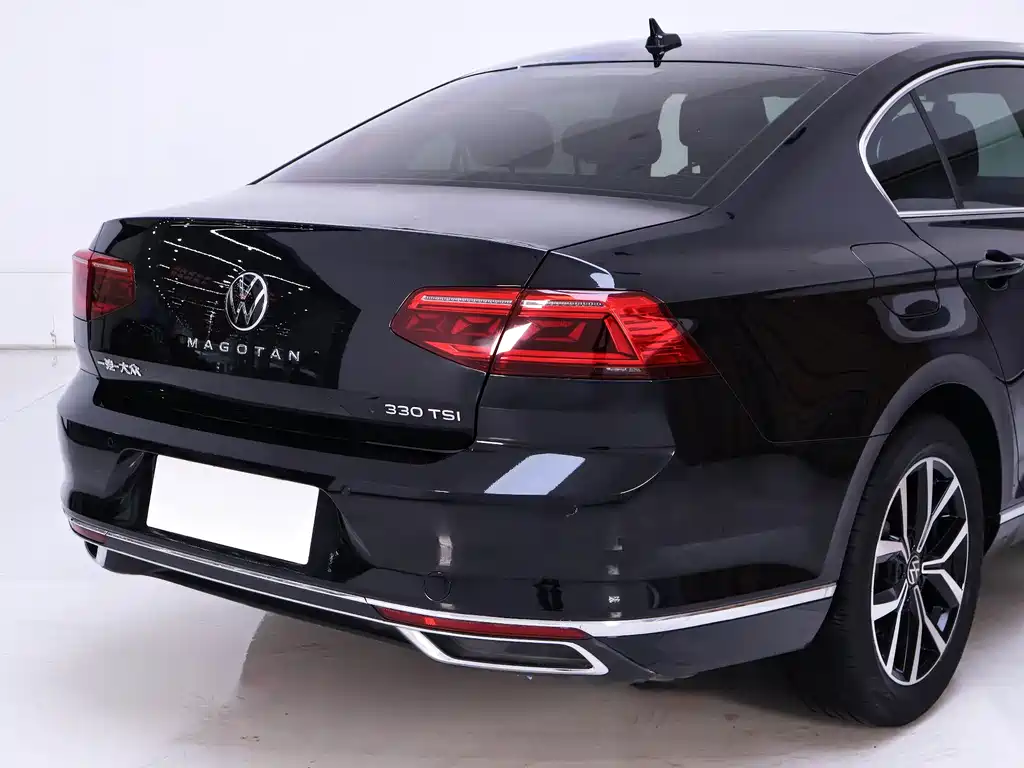Magotan 2023 2 million commemorative edition 330TSI DSG leading model купить на сайте DeffCars