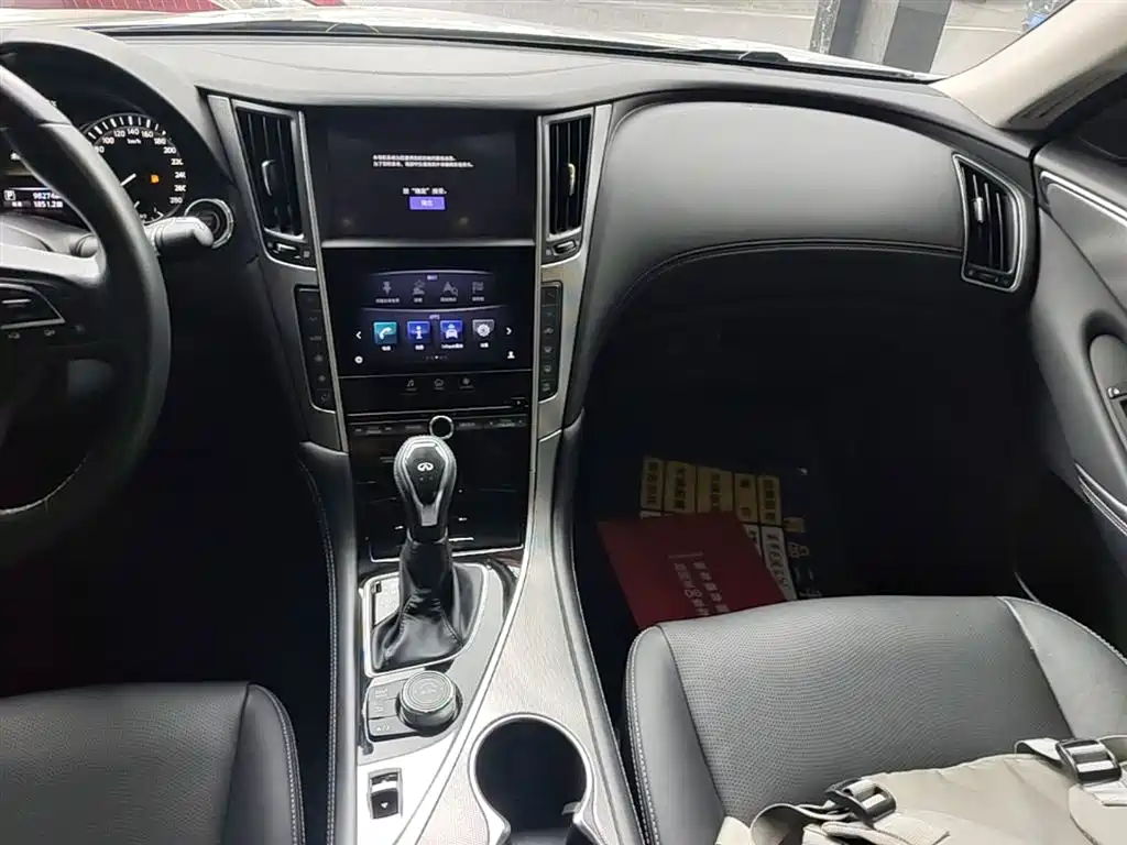 Infiniti Q50L 2018 2.0T Yixiang Edition National VI купить на сайте DeffCars