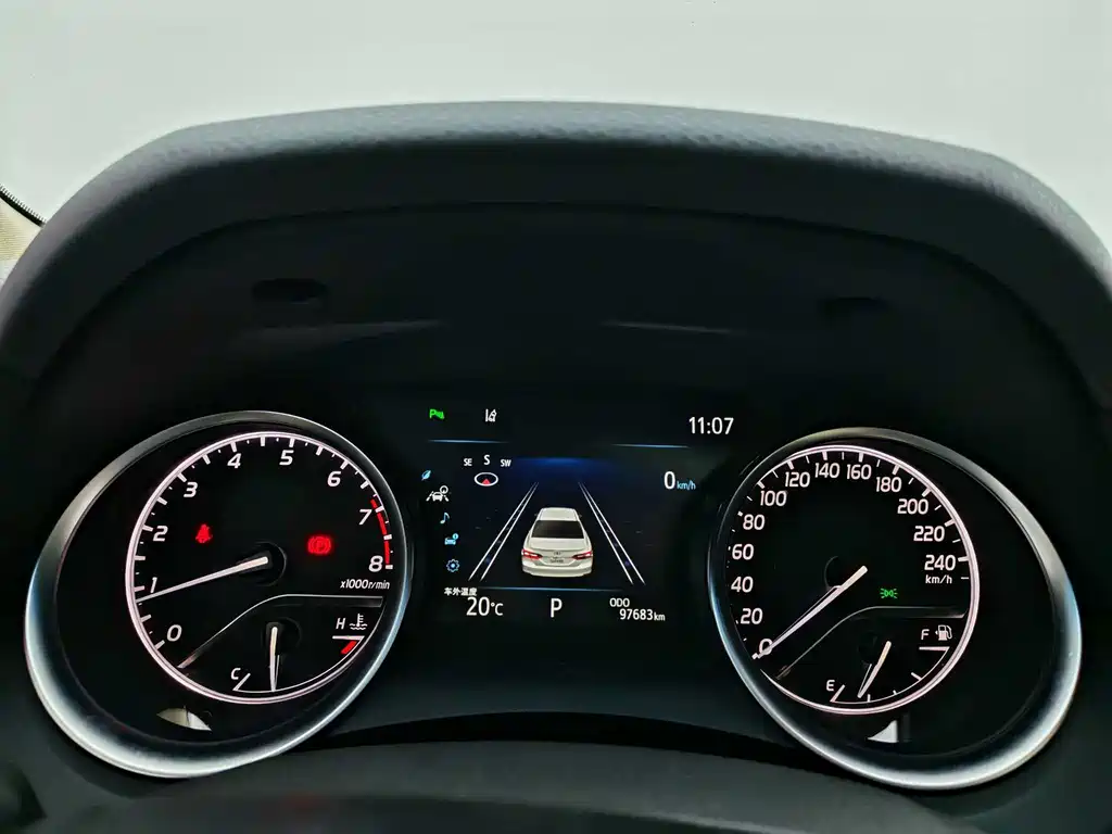 Camry 2021 2.0G Deluxe Edition купить на сайте DeffCars