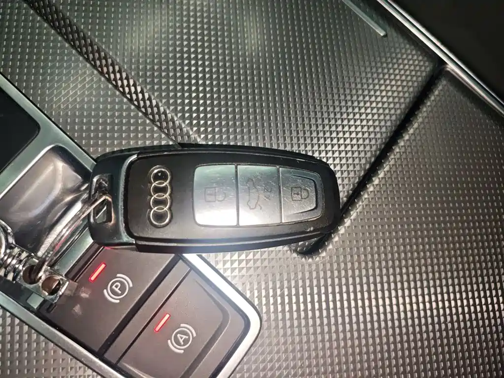 Audi A6L 2022 45 TFSI Premium Dynamic Model купить на сайте DeffCars