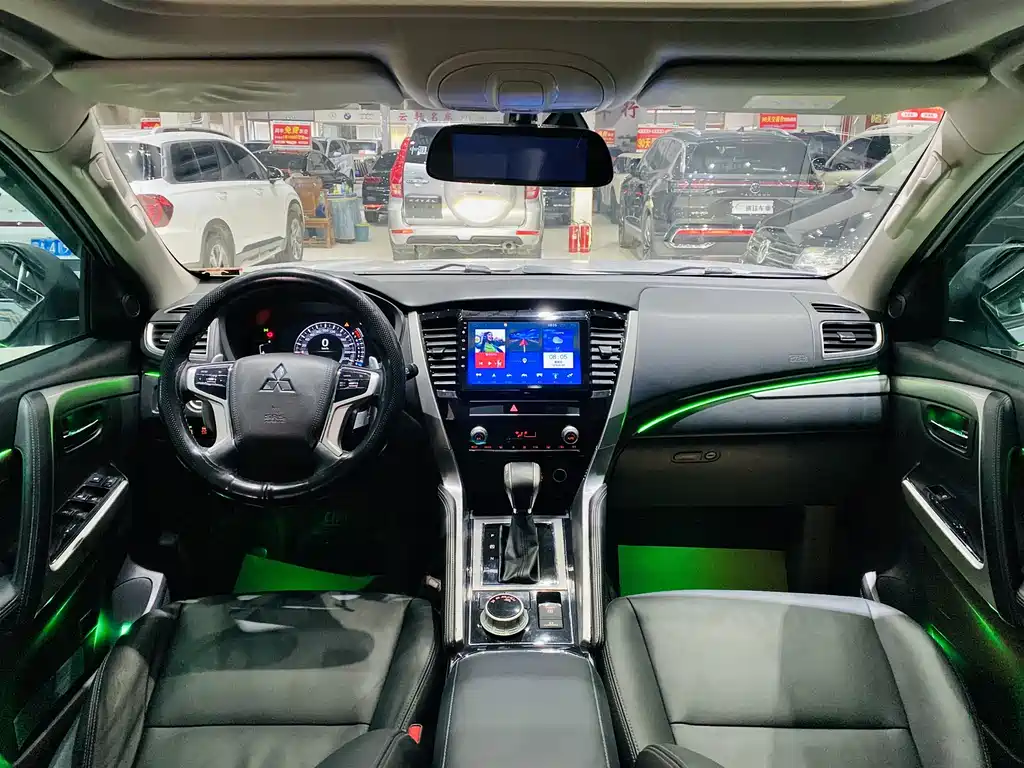 Pajero Jinchang Imported 2020 3.0L Deluxe Edition купить на сайте DeffCars