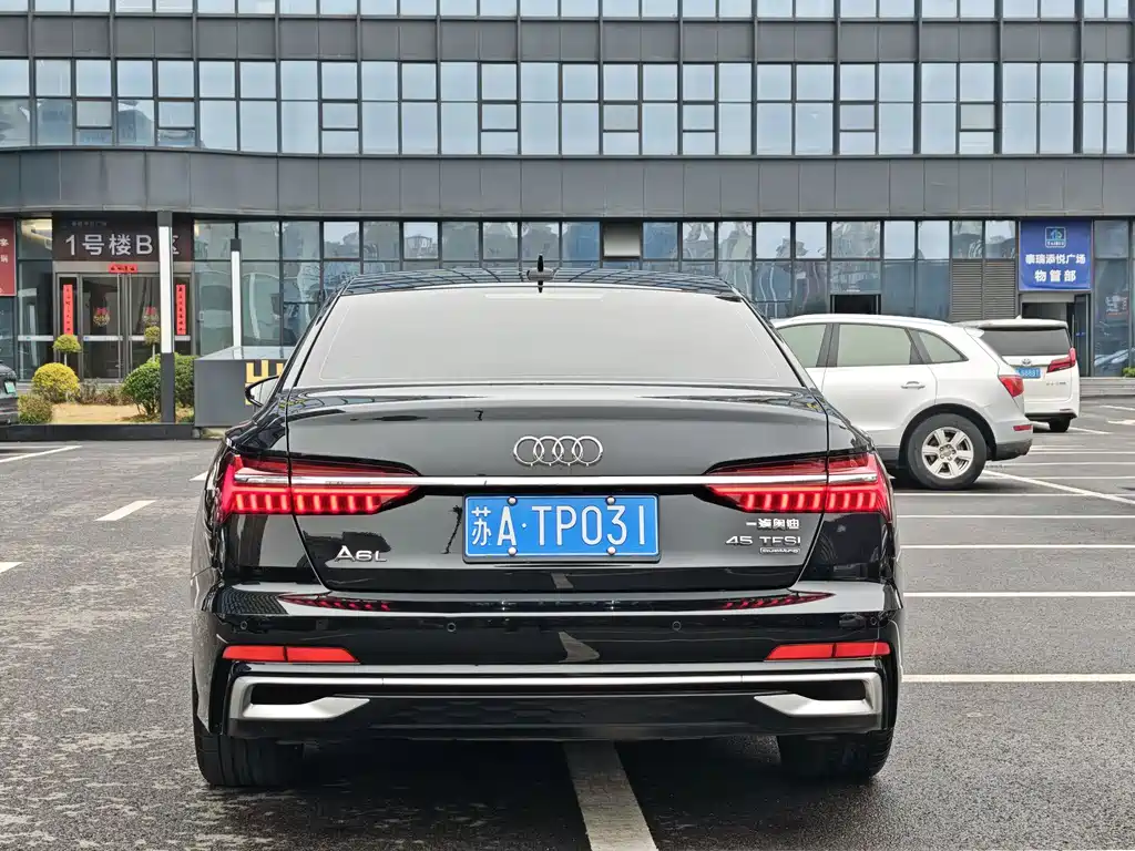 Audi A6L 2024 45 TFSI quattro premium dynamic model купить на сайте DeffCars