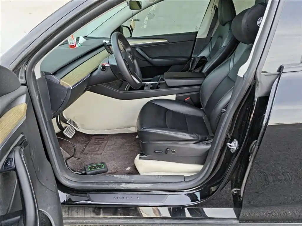 Model Y 2022 facelift rear-wheel drive version купить на сайте DeffCars