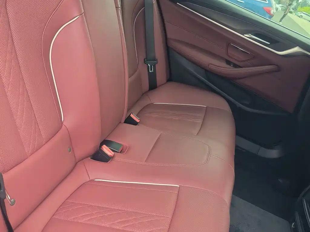 BMW 5 Series 2022 facelift 2 530Li leading M sports package купить на сайте DeffCars