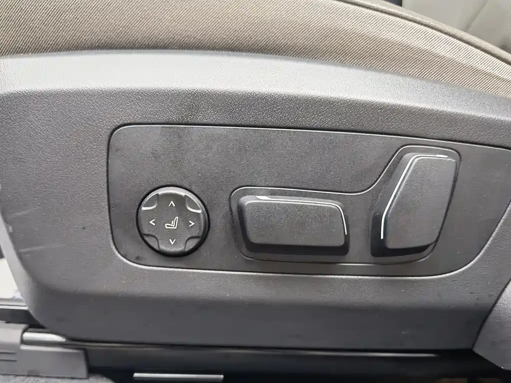 BMW X3 2025 xDrive30L Exclusive M Sports Package купить на сайте DeffCars