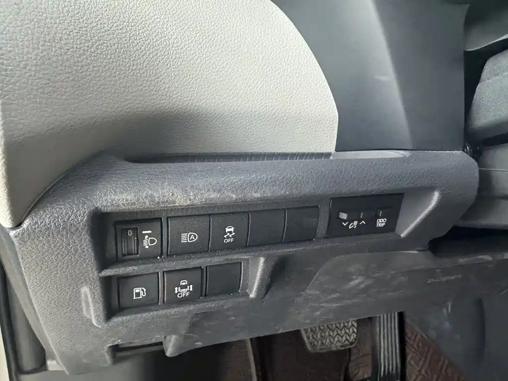 SIENNA 2023 2.5L Hybrid Comfort Edition купить на сайте DeffCars