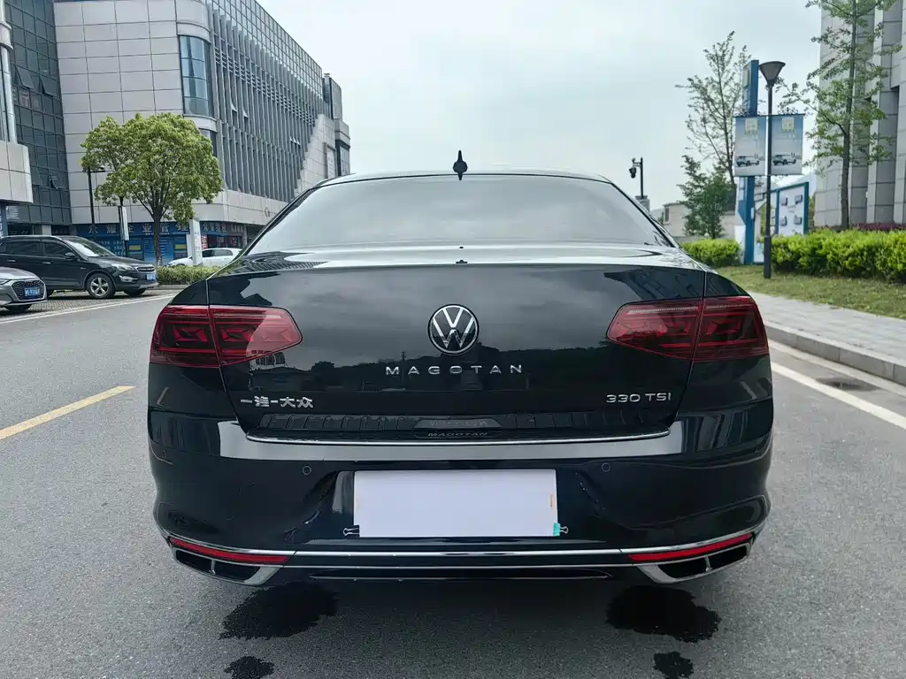 Magotan 2023 2 million commemorative edition 330TSI DSG luxury model купить на сайте DeffCars
