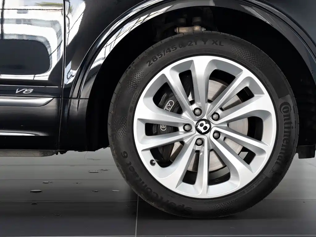 Bentayga 2021 4.0T V8 купить на сайте DeffCars