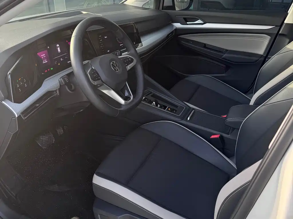 Golf 2023 280TSI DSG Pro купить на сайте DeffCars
