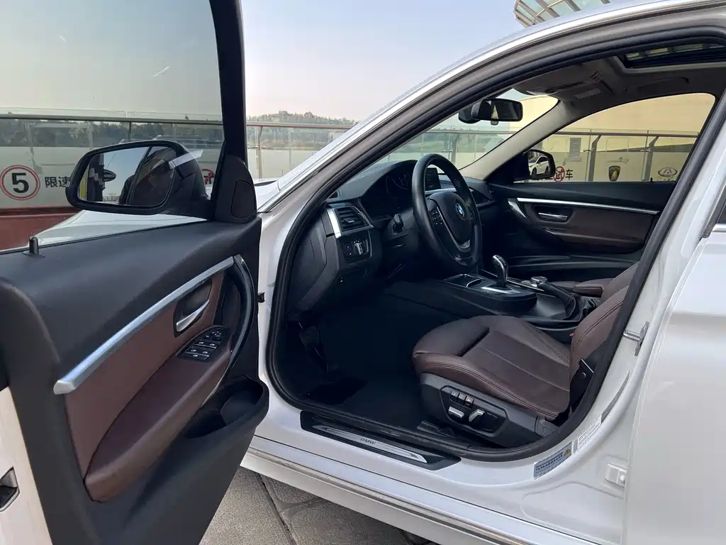 BMW 3 Series 2018 320Li Leading Luxury Package купить на сайте DeffCars