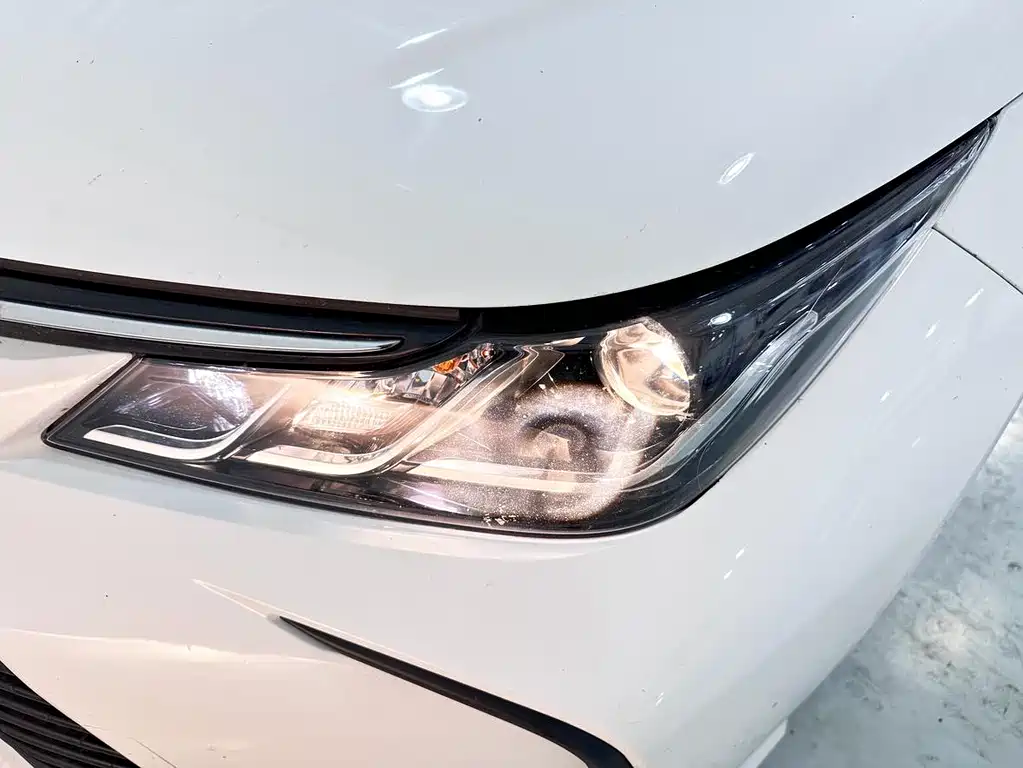 Corolla 2021 Dual Engine 1.8L E-CVT Pioneer Edition купить на сайте DeffCars