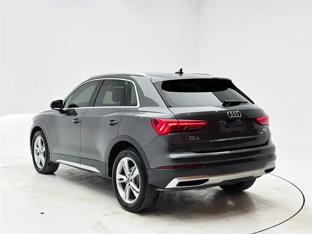 Audi Q3 2022 35 TFSI Fashionable and Elegant купить на сайте DeffCars