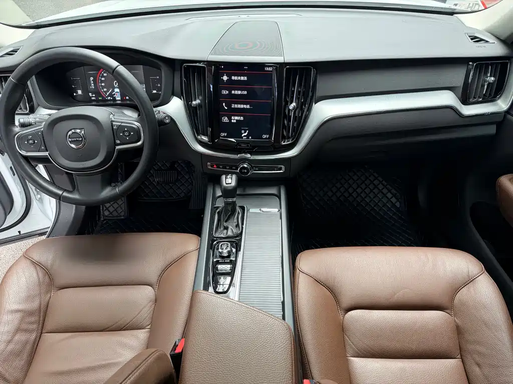 Volvo XC60 2019 T5 Four-wheel Drive Smart Edition National V купить на сайте DeffCars