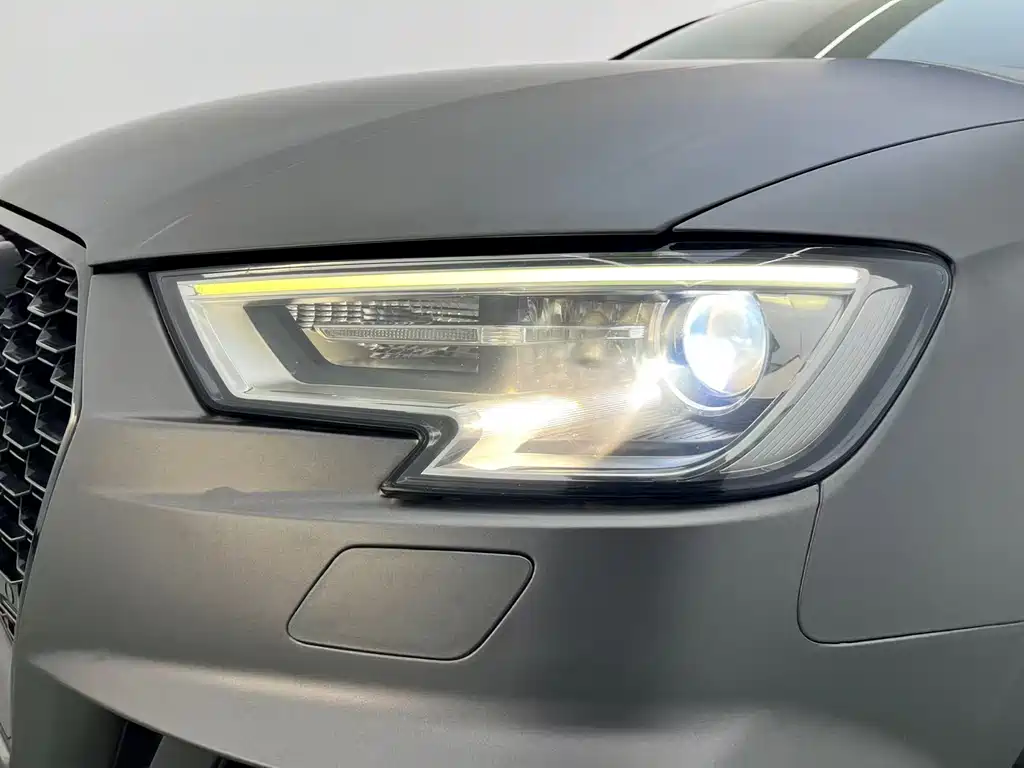 Audi A3 2017 Limousine 35 TFSI Enterprising купить на сайте DeffCars