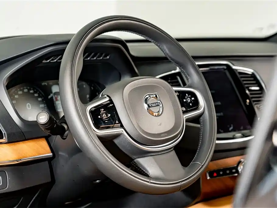 Volvo XC90 2018 T6 Zhiya Edition 7 seats купить на сайте DeffCars