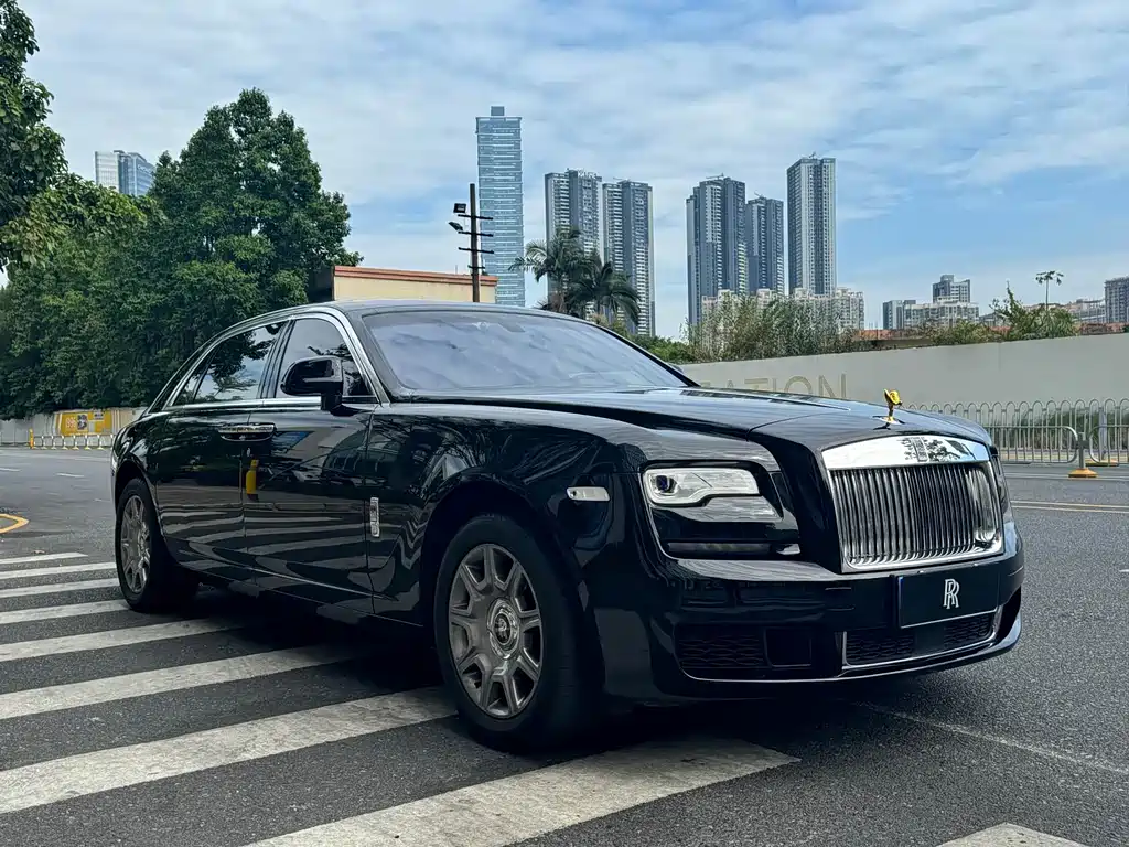 Ghost 2012 6.6T extended version купить на сайте DeffCars