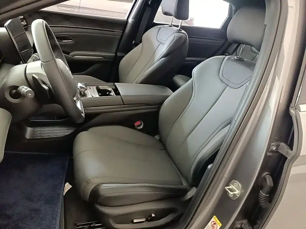 Qin L 2025 DM-i Smart Driving Edition 120KM Transcendent Type купить на сайте DeffCars