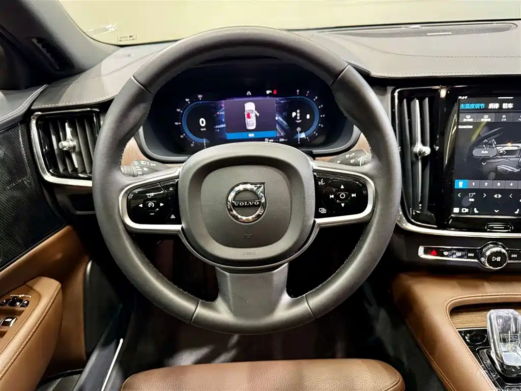 Volvo S90 2024 B5 Zhiyuan Luxury Edition купить на сайте DeffCars
