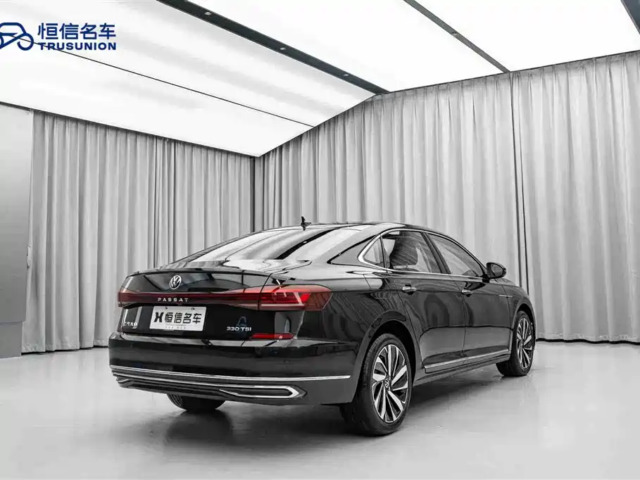 Passat 2022 330TSI Deluxe Edition купить на сайте DeffCars